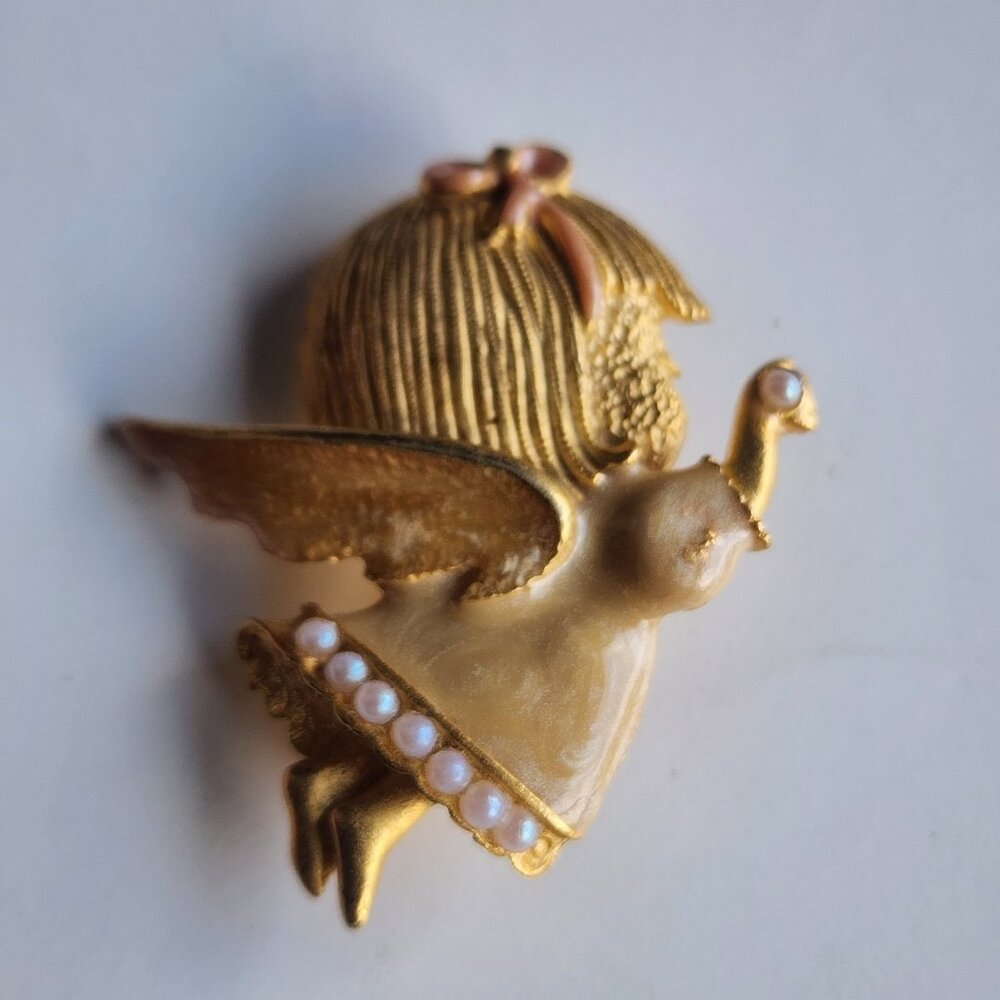 Vintage Angel Brooch Pin Gold Tone Faux Pearl Enamel Christmas Cherub Jewelry
